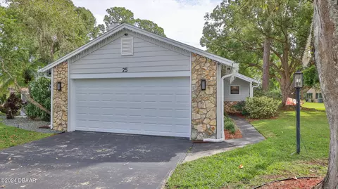 25 Skimmer Circle Cir, Daytona Beach, FL 32119
