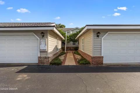 596 N Nova Rd #303, Ormond Beach, FL 32174