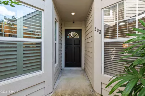 596 N Nova Rd #303, Ormond Beach, FL 32174 photo 3