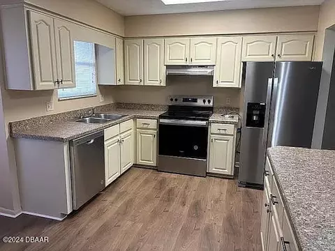 1848 Banyan Dr, Edgewater, FL 32141 photo 2