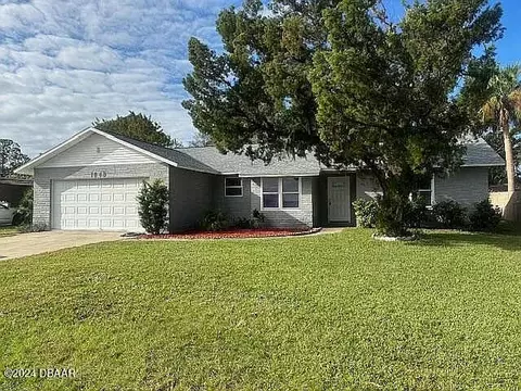 1848 Banyan Dr, Edgewater, FL 32141