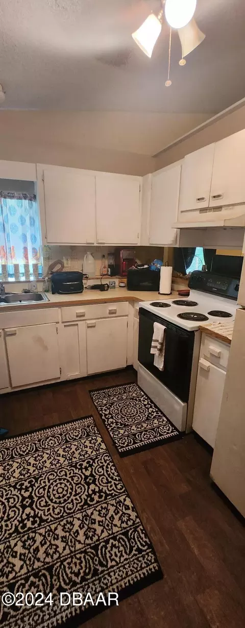 334 S Nassau St, Saint Augustine, FL 32084 photo 3
