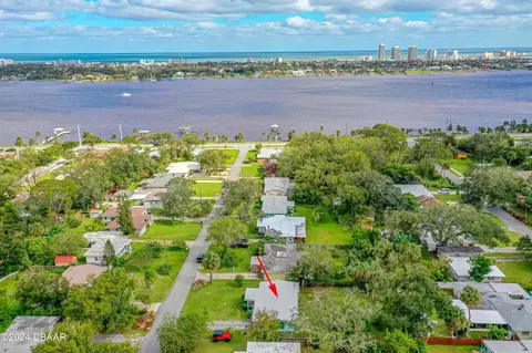 54 Reynolds Ave, Ormond Beach, FL 32174 photo 3