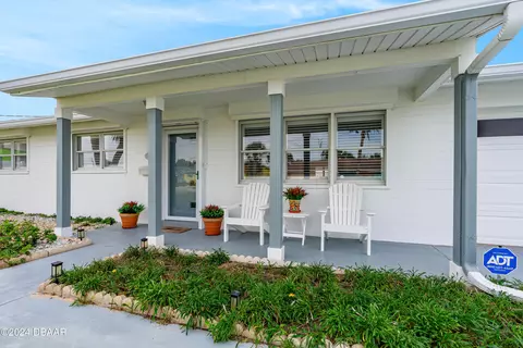 Exterior - 16 Kathy Dr, Ormond Beach, FL 32176 photo 6 of 9