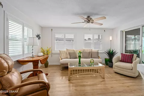 Living - 16 Kathy Dr, Ormond Beach, FL 32176 photo 5 of 6