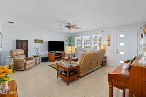 Living - 16 Kathy Dr, Ormond Beach, FL 32176 photo 1 of 6