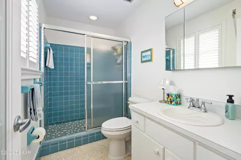 Bath - 16 Kathy Dr, Ormond Beach, FL 32176 photo 1 of 2