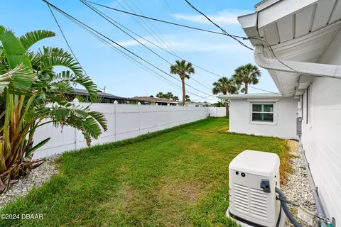 Exterior - 16 Kathy Dr, Ormond Beach, FL 32176 photo 3 of 9