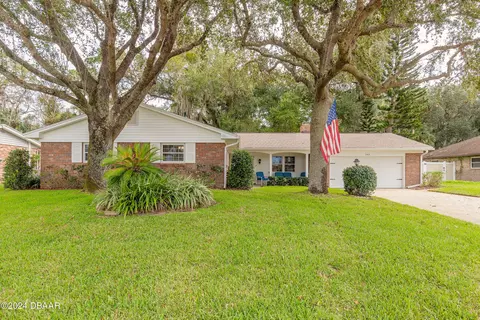 240 Seminole Dr, Ormond Beach, FL 32174