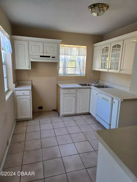 Kitchen - 363 S Halifax Dr, Ormond Beach, FL 32176 photo 1 of 3