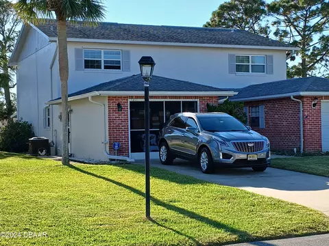 1211 Harbour Point Dr, Port Orange, FL 32127