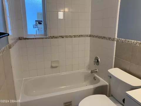 Bath - 160 Roberta Rd, Ormond Beach, FL 32176 photo 2 of 2