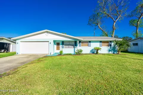 2423 Oriole Ln, South Daytona, FL 32119