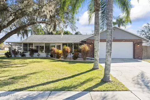 660 Branch Dr, Port Orange, FL 32127