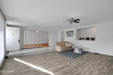 Living - 95 Ormond Pkwy, Ormond Beach, FL 32176 photo 5 of 8