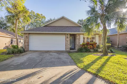 34 Reflections Village Dr, Ormond Beach, FL 32174