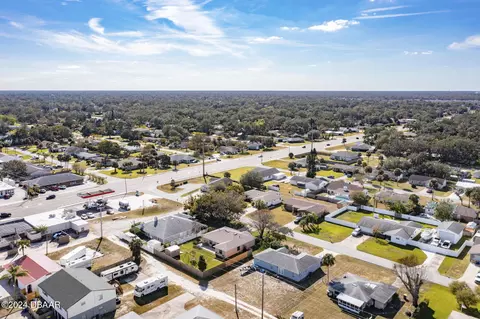 View/Area - 1819 India Palm Dr, Edgewater, FL 32132 photo 6 of 11