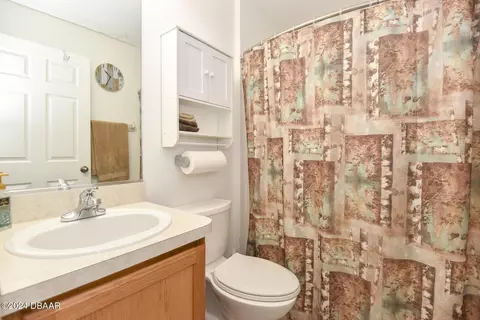 Bath - 1819 India Palm Dr, Edgewater, FL 32132 photo 5 of 7