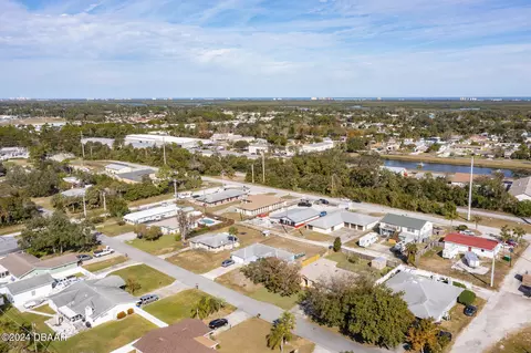 View/Area - 1819 India Palm Dr, Edgewater, FL 32132 photo 10 of 11