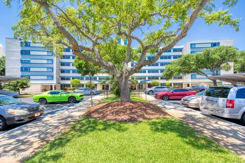 1224 S Peninsula Dr #409, Daytona Beach, FL 32118