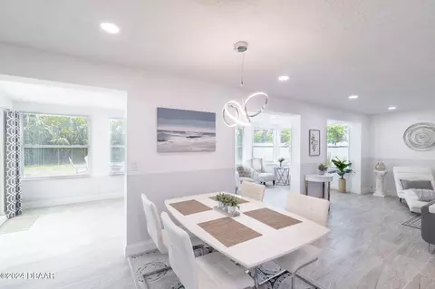 Dining - 863 Marvin Rd, Ormond Beach, FL 32176 photo 2 of 3