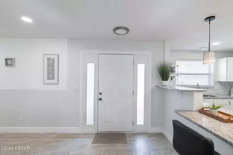 Entry Way - 863 Marvin Rd, Ormond Beach, FL 32176 photo 2 of 2