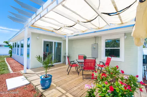 Exterior - 863 Marvin Rd, Ormond Beach, FL 32176 photo 3 of 6