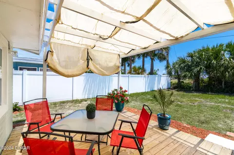 Exterior - 863 Marvin Rd, Ormond Beach, FL 32176 photo 4 of 6