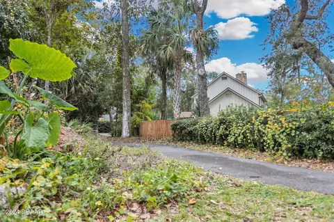 Exterior - 111 Rio Pinar Dr, Ormond Beach, FL 32174 photo 3 of 3