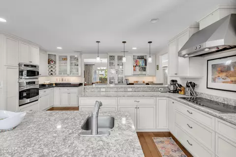 Kitchen - 111 Rio Pinar Dr, Ormond Beach, FL 32174 photo 4 of 4