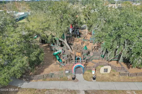 View/Area - 111 Rio Pinar Dr, Ormond Beach, FL 32174 photo 9 of 10