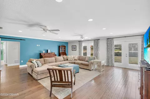 Living - 111 Rio Pinar Dr, Ormond Beach, FL 32174 photo 2 of 3