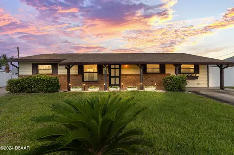 8 Esther Ct, New Smyrna Beach, FL 32169