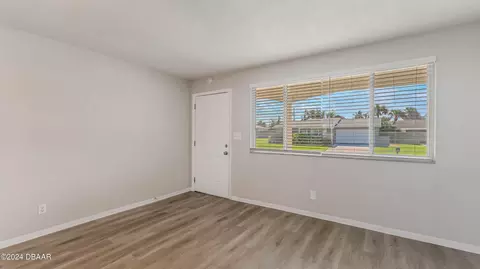 129 Ocean Grove Dr, Ormond Beach, FL 32176 photo 5