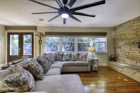 57 Ocean Crest Dr, Ormond Beach, FL 32176 photo 9