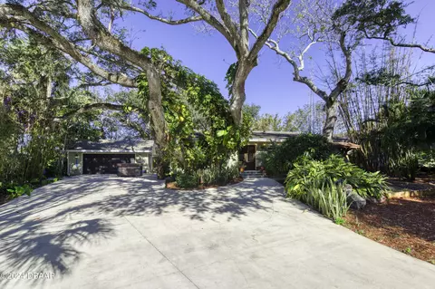 57 Ocean Crest Dr, Ormond Beach, FL 32176