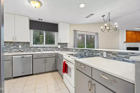 99 Oxbow Trl, Ormond Beach, FL 32174 photo 3