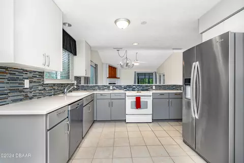 99 Oxbow Trl, Ormond Beach, FL 32174 photo 2