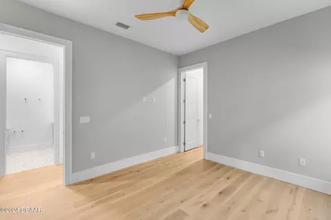 Bedroom - 518 Riverside Dr, Ormond Beach, FL 32176 photo 4 of 11