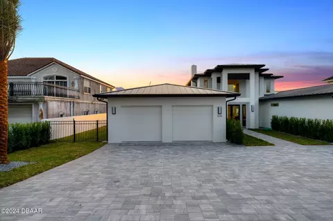 Exterior - 518 Riverside Dr, Ormond Beach, FL 32176 photo 15 of 18