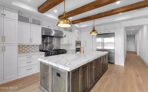 Kitchen - 518 Riverside Dr, Ormond Beach, FL 32176 photo 8 of 8