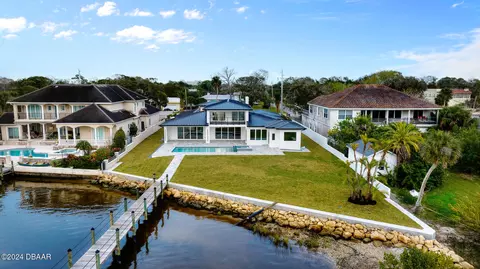 View/Area - 518 Riverside Dr, Ormond Beach, FL 32176 photo 3 of 9