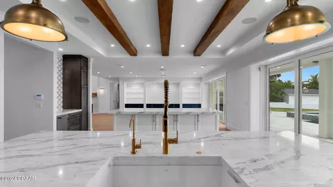 Kitchen - 518 Riverside Dr, Ormond Beach, FL 32176 photo 6 of 8