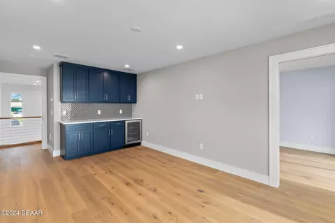 Entry Way - 518 Riverside Dr, Ormond Beach, FL 32176 photo 2 of 2