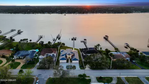 View/Area - 518 Riverside Dr, Ormond Beach, FL 32176 photo 8 of 9