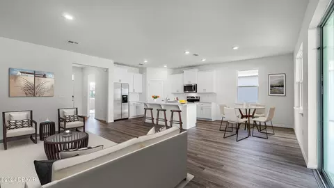 Living - 3012 Target Trl, Ormond Beach, FL 32174 photo 2 of 2