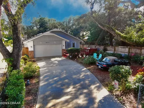 803 E 20th Ave, New Smyrna Beach, FL 32169