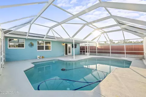 Exterior - 45 Ocean Crest Dr, Ormond Beach, FL 32176 photo 2 of 3