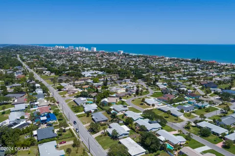 View/Area - 533 N Halifax Dr, Ormond Beach, FL 32176 photo 4 of 21