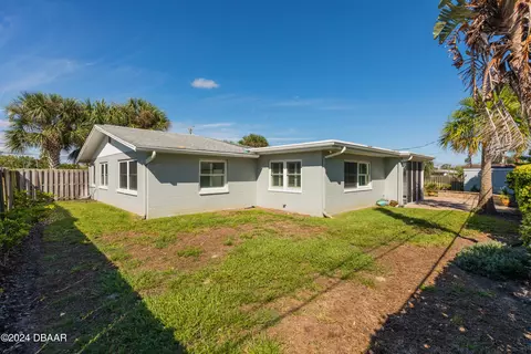 Exterior - 533 N Halifax Dr, Ormond Beach, FL 32176 photo 5 of 5